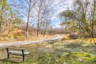 Boho Retreat w/King Bed on Bow River Pathway - 3