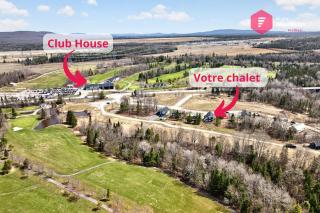 Tee Time - Chalet 2 unités, Salle de jeux, Golf, Piscines, 10 pers - Resort près de Québec - 5