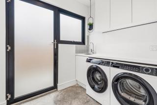 Complete Host Northcote House - 9