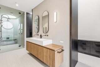 Complete Host Northcote House - 8