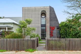 Complete Host Northcote House - 0