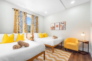 CityLine Group Stay | Near NYC | Private Parking - 4