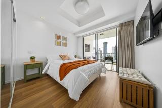 Skyline & Ocean View Retreat - GC Highway - 1303 - 5