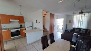 House with Terrace, Garden and Private Pool Access - 1