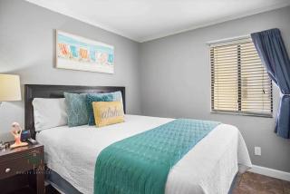 Bayfront 2BR2BA Condo at Sailport Minutes from Beaches & Downtown Attractions - 5
