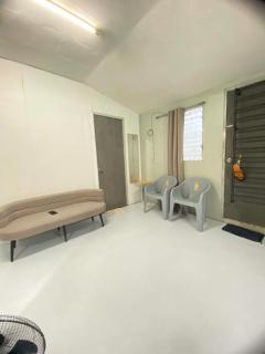 Transient House in Minglanilla - 0