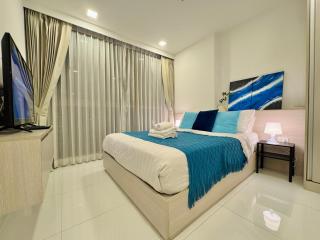 Cozy Ocean Hideaway 400m to Beach & Fast Wi-Fi - 9