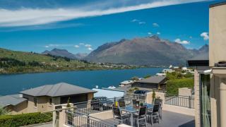 Panoramic Peaks - 3BR Home with Lake Vistas - 0