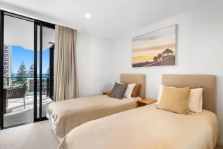 The Coastal Luxe Haven, Coolangatta - 3