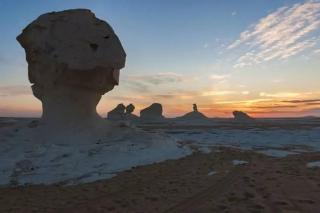 white and black desert - 4
