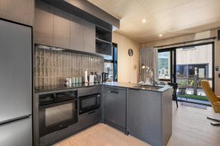 Queenstown Central Luxe Stay, Two Bedrooms - 1