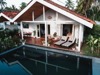 3 Bed Private Villa With Pool, 250m To The Beach - 0