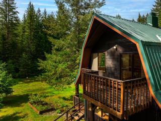 Secluded North Cascades Retreat Private Trail Fire Pit - 7