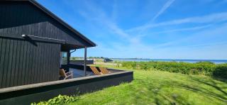 Renovated Beach House With Unique Location - 0