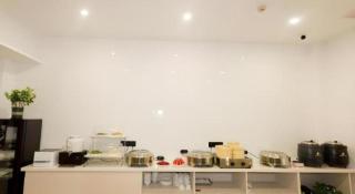 GreenTree Inn Express Henan Xinyang Huaibin County - 7