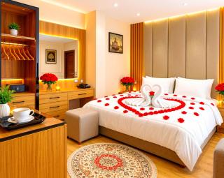 Mirage pyramids view hotel - 2
