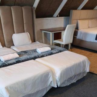 Richmond Hill Guesthouse- Serviced Condo - 9