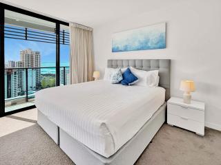 Luxe Oracle Tower 2 Ocean View Lvl 21 Pool Parking - 5