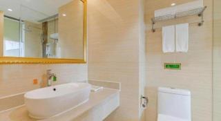 Vienna Hotel Anhui Huainan Shou County South Gate of Ancient Town Jinrun Central City - 1