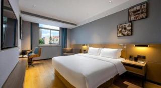 VX Hotel Wuhan Optics Valley Yangjia Bay Metro Station - 5