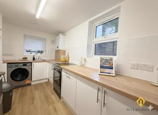 Exceptional 1 bedroom flat near Brixton Station! - 7
