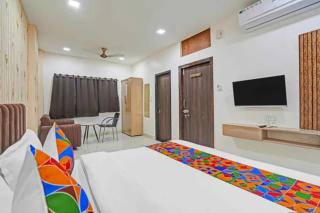 FabHotel Amrit Palace - Gurgaon - 4