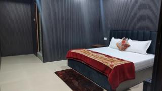 Hotel Skyline - 1