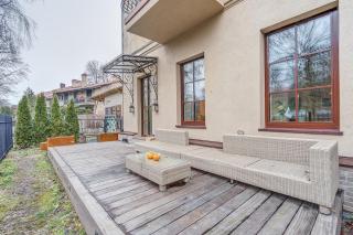Apartment by the river, 13 - 8