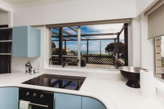 Blue Haven On Belt - seconds to coastal walkway - 2