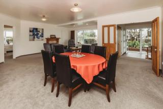 Waterfront Apartment in Fitzroy - 8