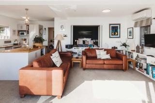 Te Moana Waterfront - beachside accommodation - 7