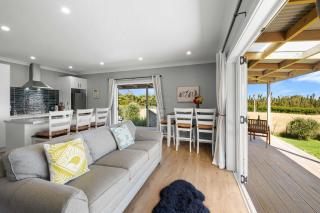 Weld Cottage - Sustainable lifestyle property - 1