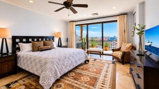 Luxury Pedregal Condo Walk to Cabo Marina - 1