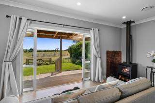 Weld Cottage - Sustainable lifestyle property - 0