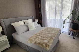 Modern Luxury In New Plymouth - relax and explore - 3
