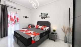Paralia Sea View Suites - 9