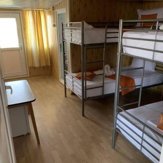 Casa Barbie Pool Hostel 3 Min Walk to Beach Please - 2