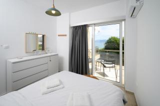 Ocean Breeze Apt - 1