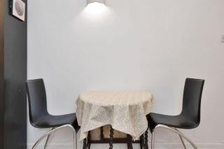 GuestReady- Charming New Town Stay - 4