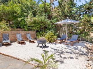 Private & charming self-contained apartment on beautiful Villa - 9