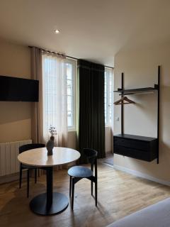 Charmant studio haut de gamme, tout équipé - centre historique de Cognac - 3