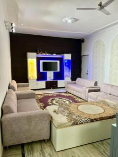 Hotel Elinor By Dazzling Hotels & Resorts - 2