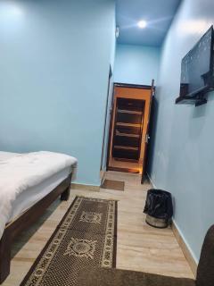 Mahal Inn Ayodhya - 2