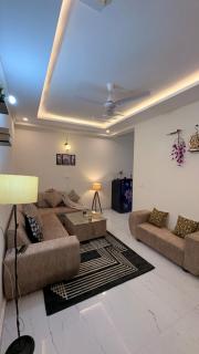 Comfortable Stay Near Ganga & Cafes in Tapovan - 8