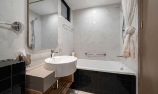 Zenity and D1Mension Apartment, 608 Võ Văn Kiệt, phường Cầu Kho, quận 1, Hồ Chí Minh - 9