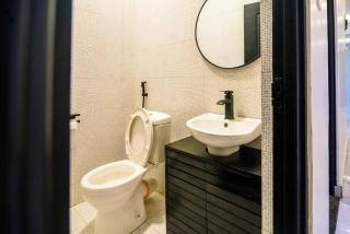 Hilltop View Apartment - 4