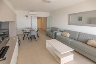 21GP - Magnifique et vaste 2P climatisé face mer avec 2 terrasses et garage - 1