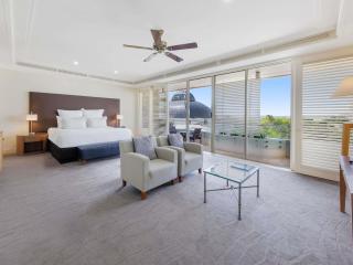 Pullman Reef Hotel Casino - 1
