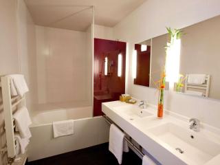 Mercure Saint-Lary - 2