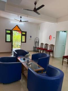 Curlies guest house - 9